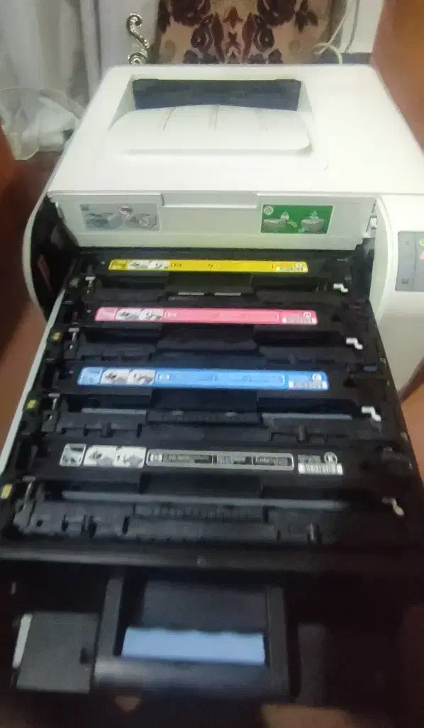 فروش یک دستگاه پرینتر HP 1215 چهار رنگ لیزری|پرینتر، اسکنر، کپی، فکس|تهران, پارک شهر|دیوار