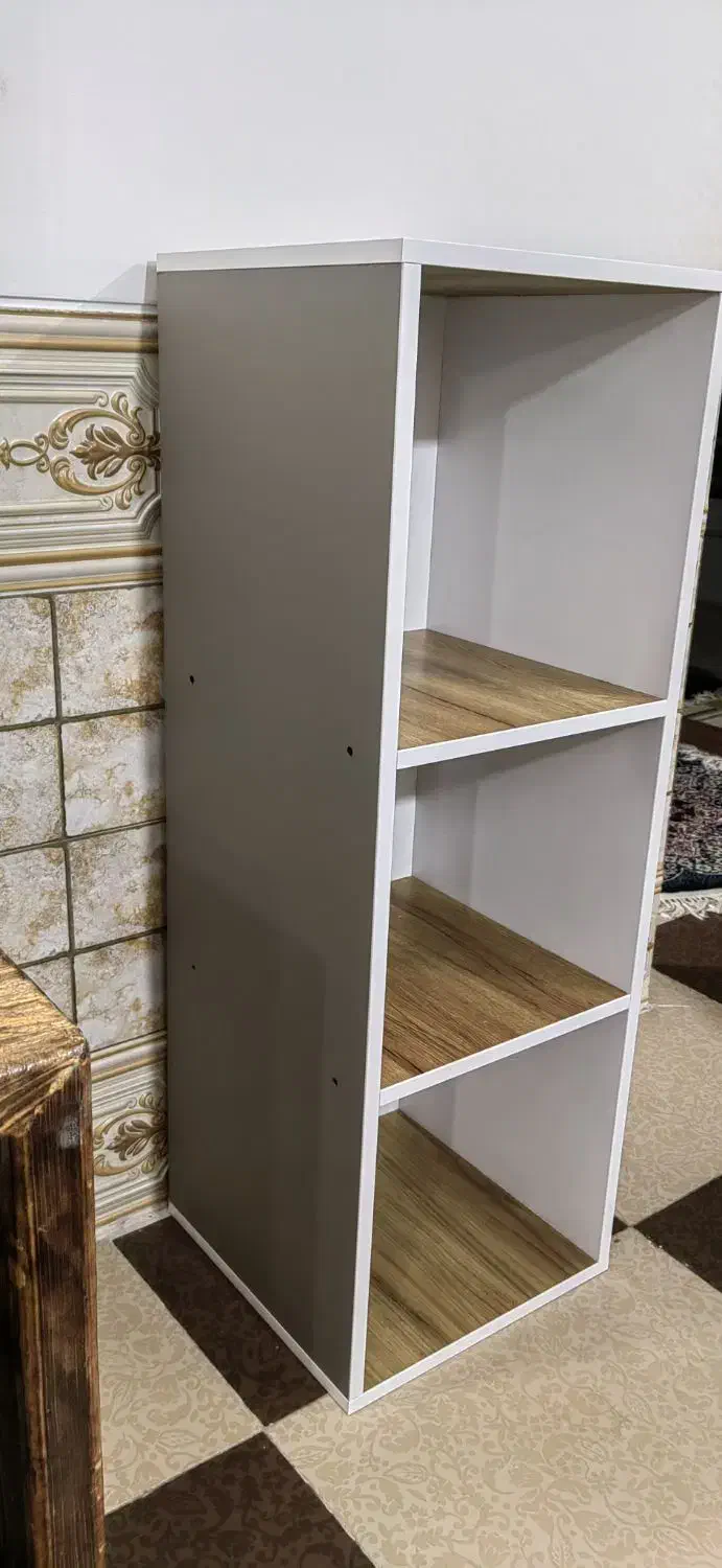 تعدادی کمد و میز نو مفت|جاکفشی، کمد، دراور|کرمان, |دیوار