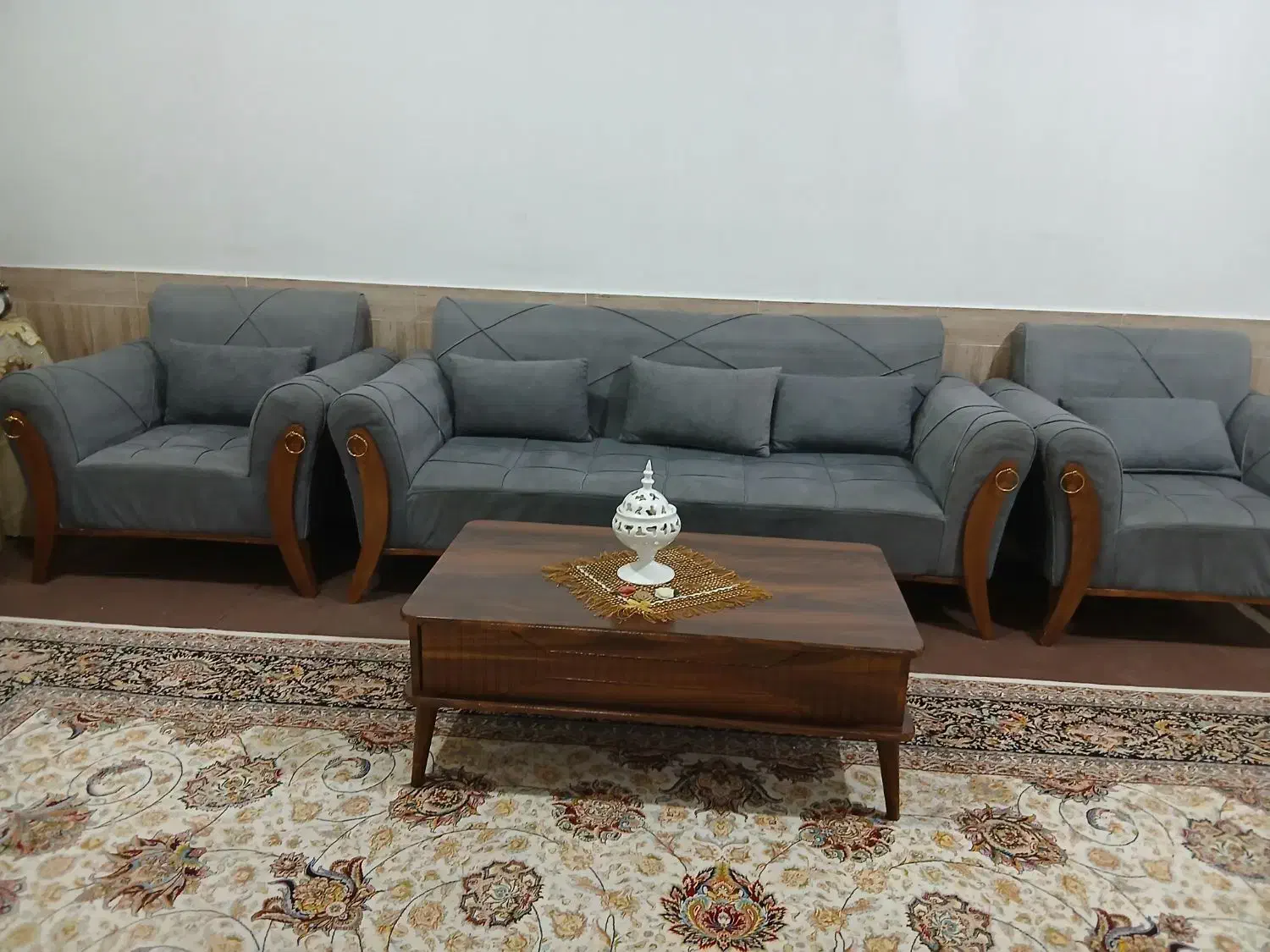 مبل ۷ نفره|مبلمان خانگی و میز عسلی|لردگان, |دیوار