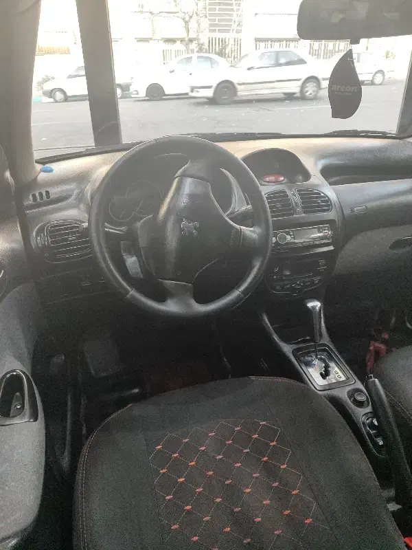 پژو ۲۰۶ تیپ ۶ اتومات|خودرو سواری و وانت|تهران, شادمان|دیوار