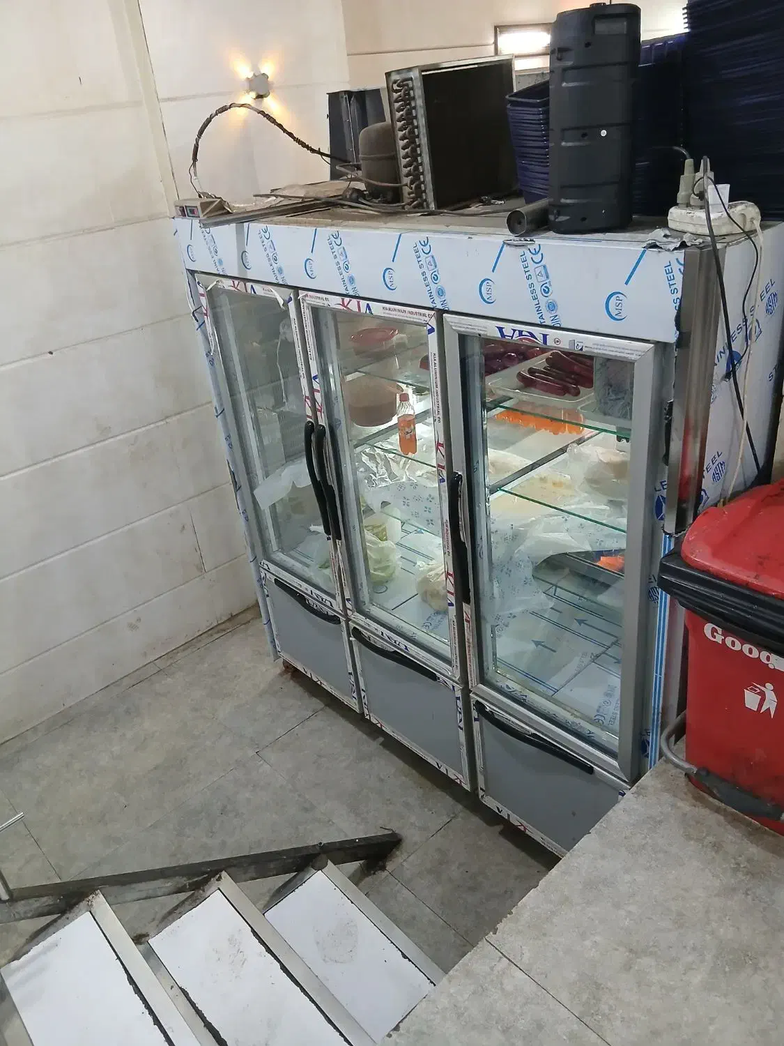 فروش صفر تا صد وسایل فست فود وکبابی یکجا ۲۵۰میلیون|فروشگاه و مغازه|بانش, |دیوار