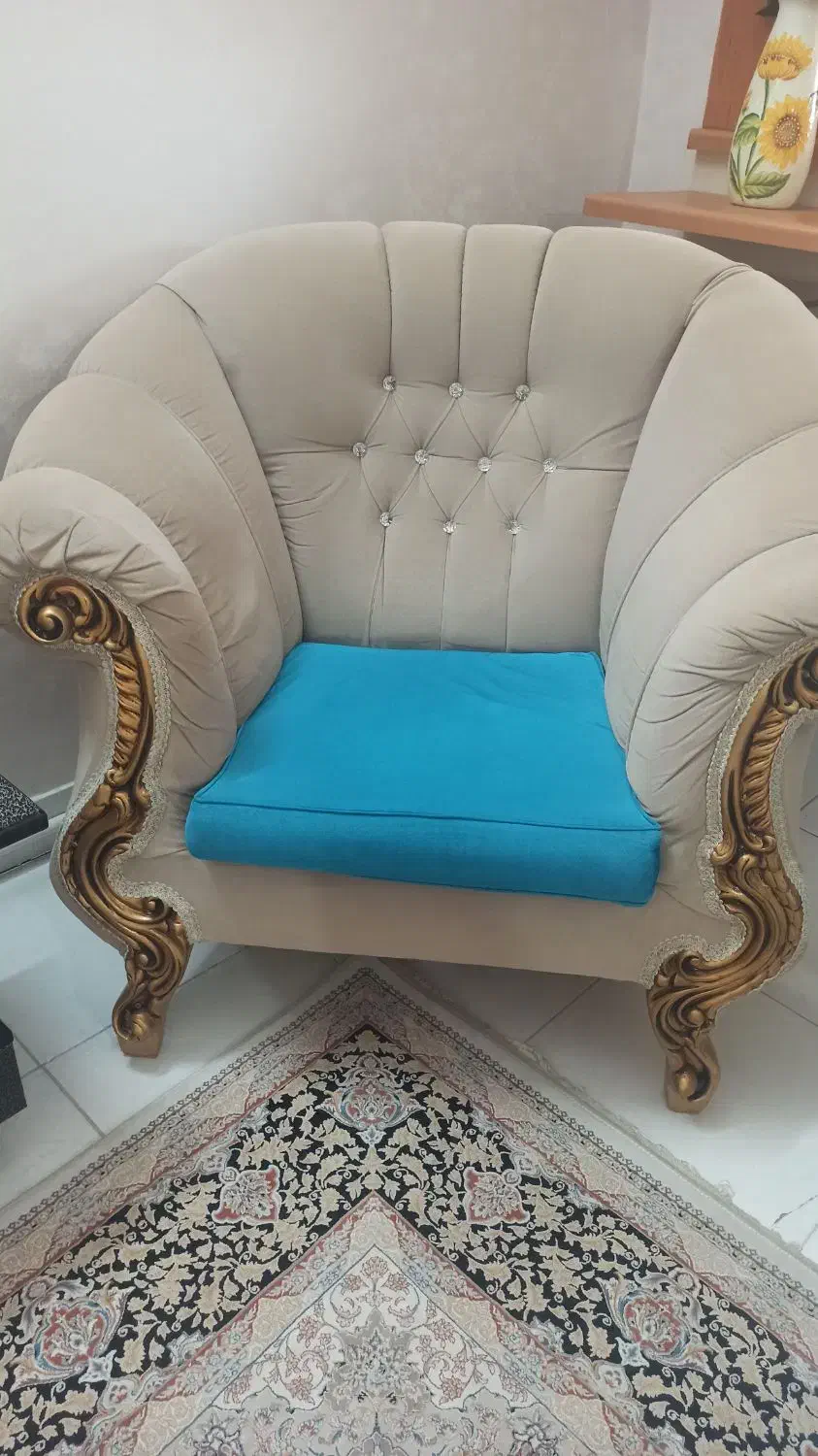 مبل راحتی ۷نفره در حد نو|مبلمان خانگی و میز عسلی|خوی, |دیوار