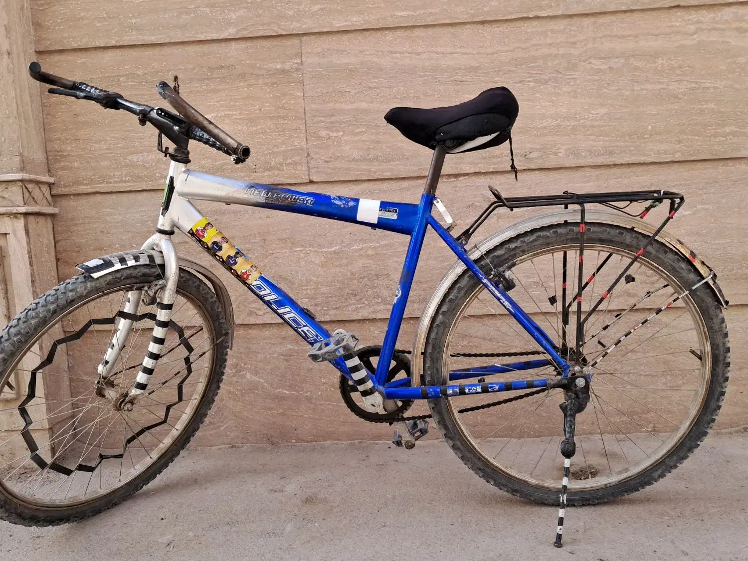 دوچرخه|دوچرخه، اسکیت، اسکوتر|زارچ, |دیوار