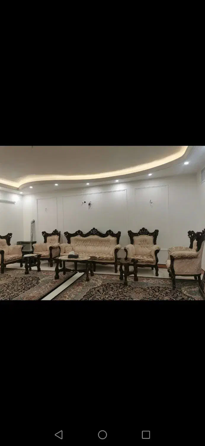 مبلمان 9نفره و میز غذا خوری|مبلمان خانگی و میز عسلی|قم, وادی السلام|دیوار