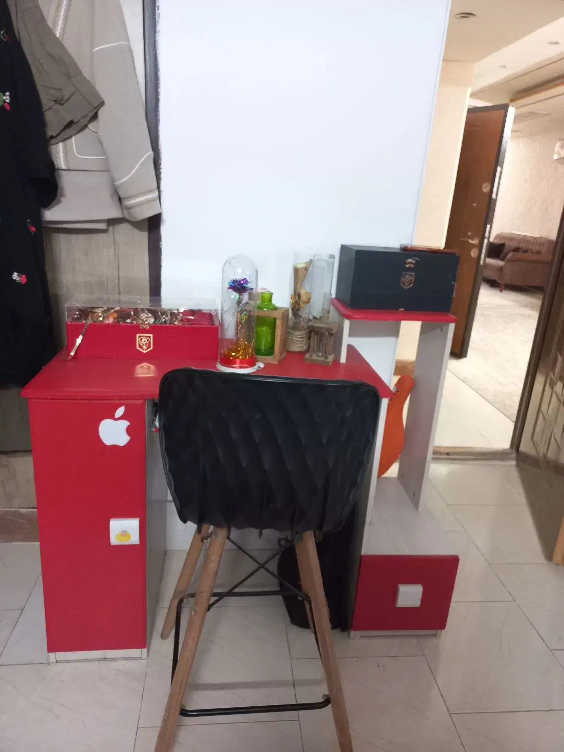 سرویس خواب|تخت و سرویس خواب|قم, زنبیل آباد|دیوار