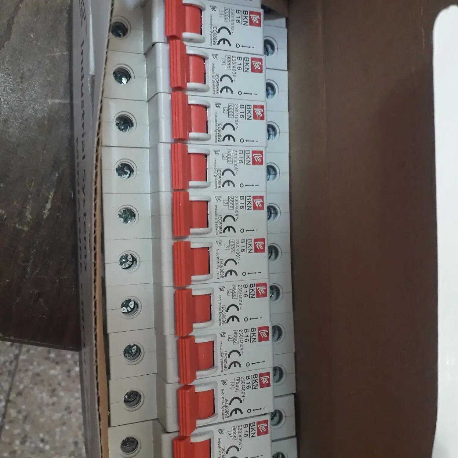 فیوز مینیاتوری ۱۶|مصالح و تجهیزات ساختمان|تبریز, |دیوار