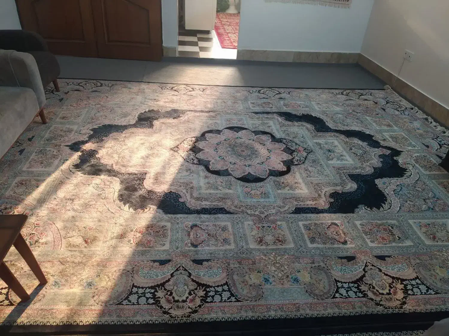 فرش 12 متری|فرش|مشهد, کارگران|دیوار