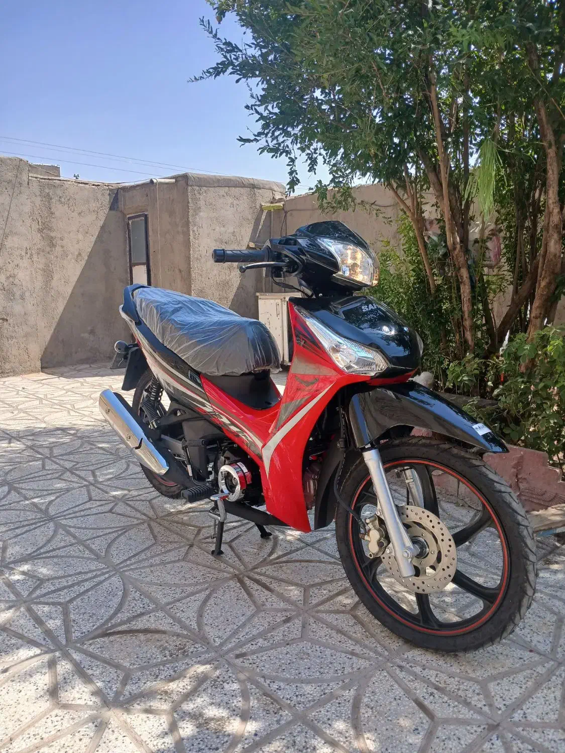 موتور لاکی نیرو موتور صحر ۱۳۵|موتورسیکلت|نیشابور, مبارکه|دیوار