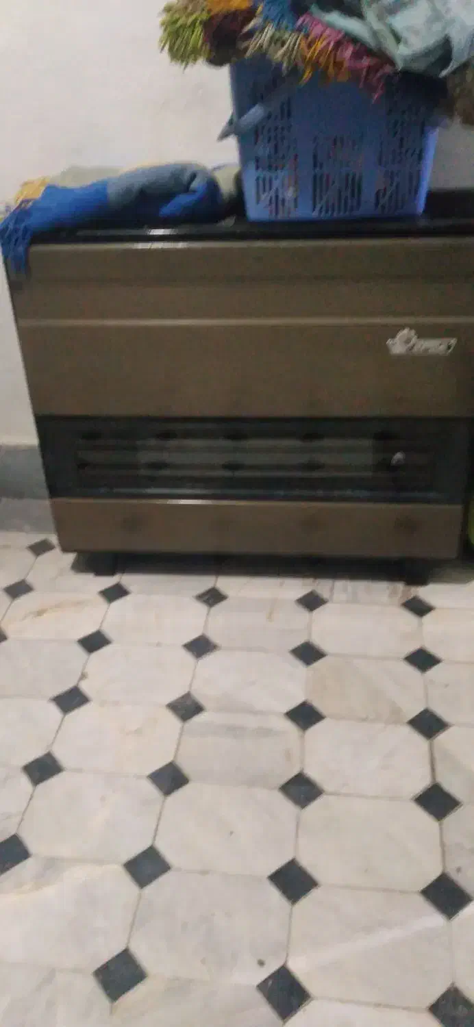 بخاری گازی درحد نو سالم|بخاری، هیتر، شومینه|ساری, |دیوار