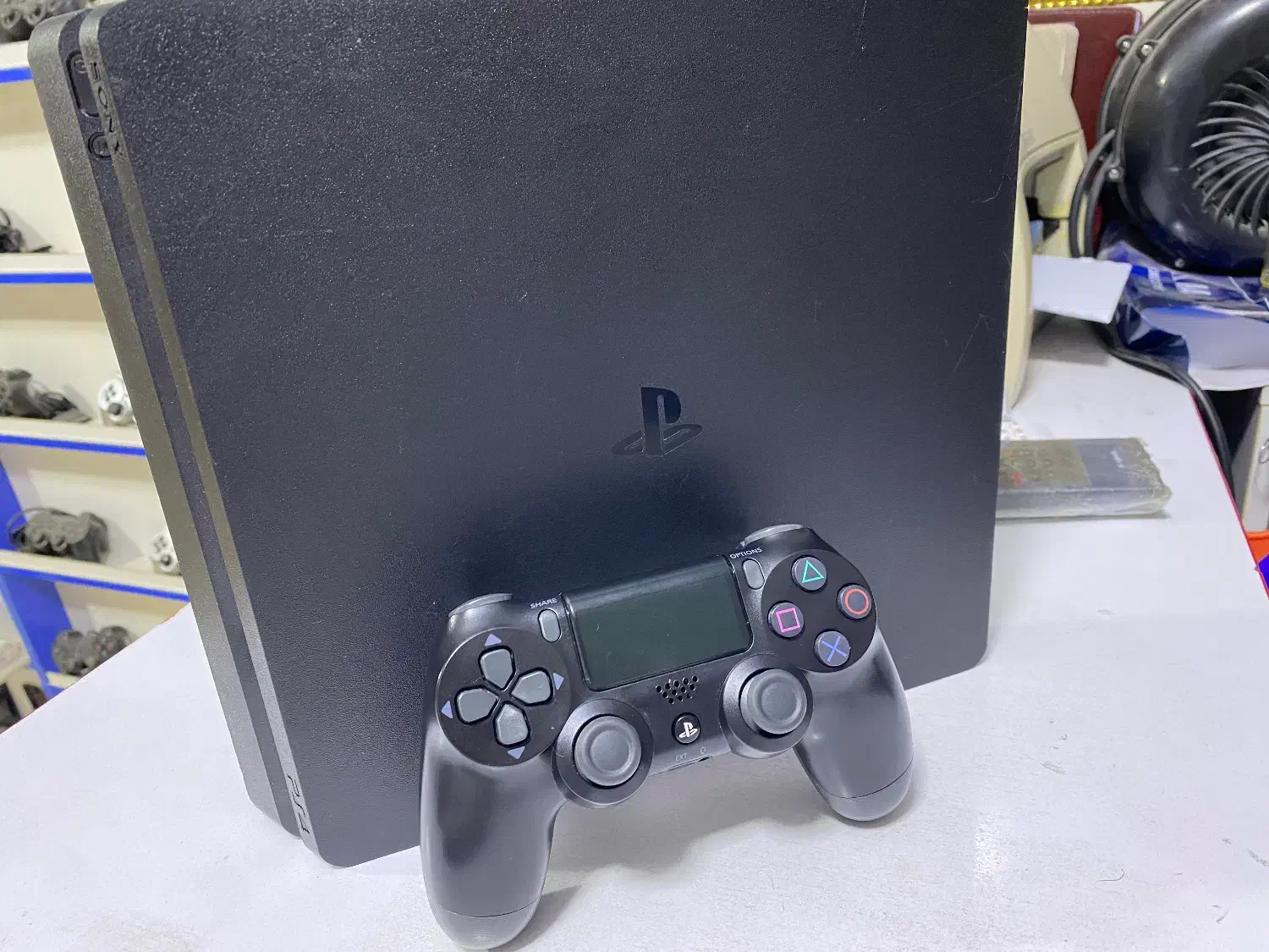 کنسول ps4 درحد آک بهترین قیمت|کنسول، بازی ویدئویی و آنلاین|قم, نیروگاه|دیوار