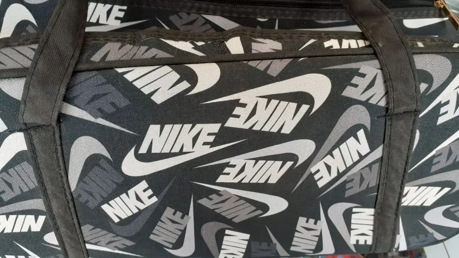 انواع وسایل کاربردی خانه|کیف، کفش، کمربند|یزد, |دیوار