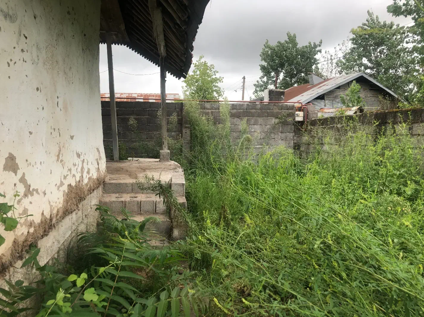 خانه کلنگی با انشعابات ۵۱۲متر زمین|فروش زمین و ملک کلنگی|خشکبیجار, |دیوار