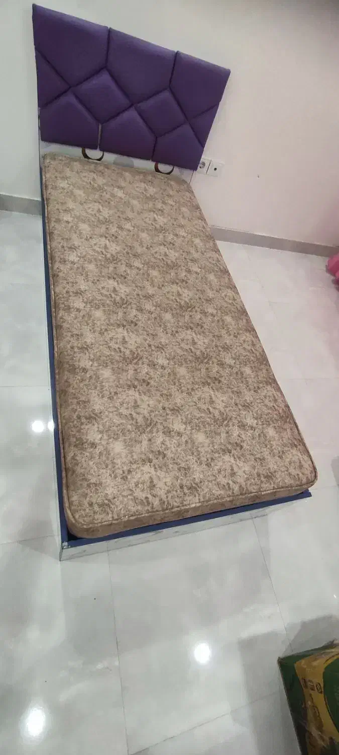 تخت یک نفره نوجوان|تخت و سرویس خواب|بندرعباس, |دیوار