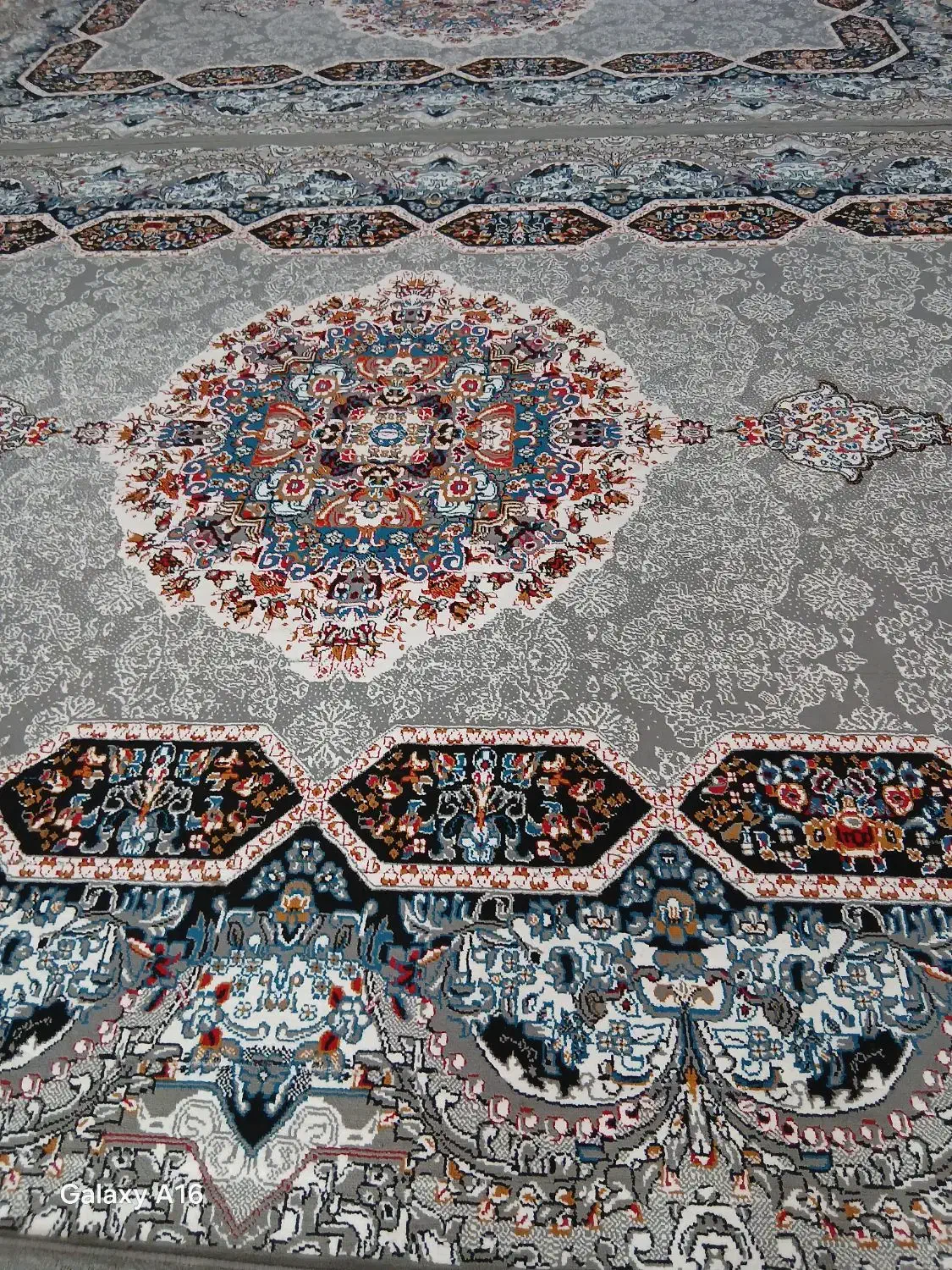 فرش ۷۰۰شانه|فرش|پارس‌آباد, |دیوار