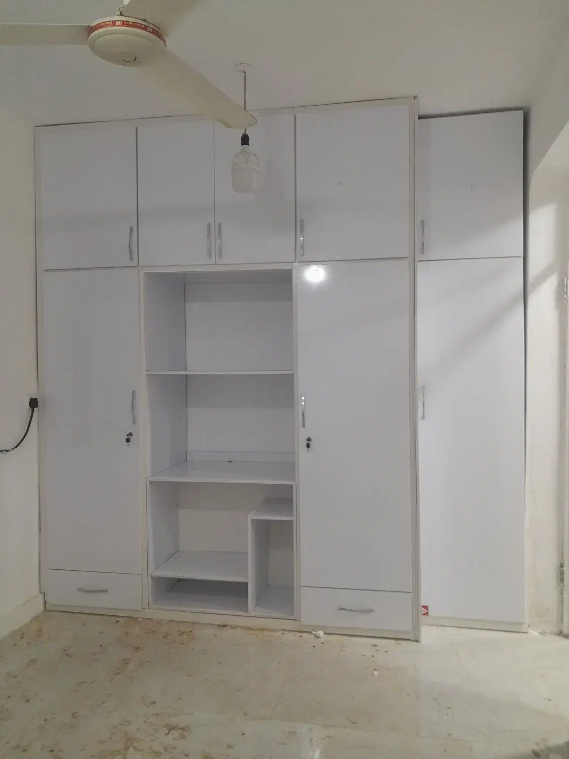 نصاب کابینت و کمد دیواری و ساخت|خدمات پیشه و مهارت|آبادان, |دیوار