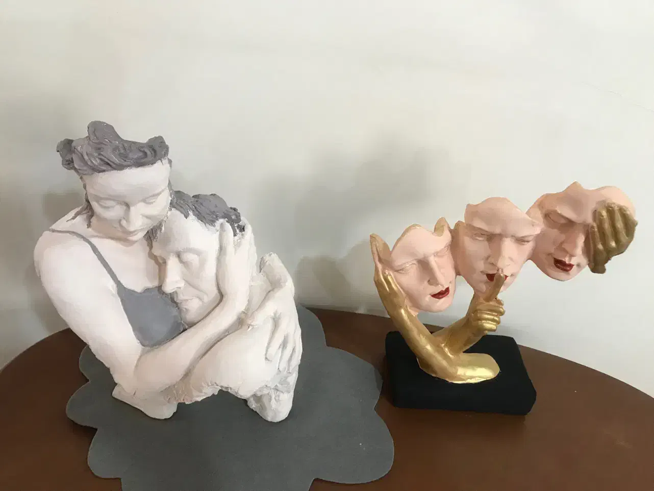 مجسمه|مجسمه، تندیس، ماکت|دوگنبدان, |دیوار