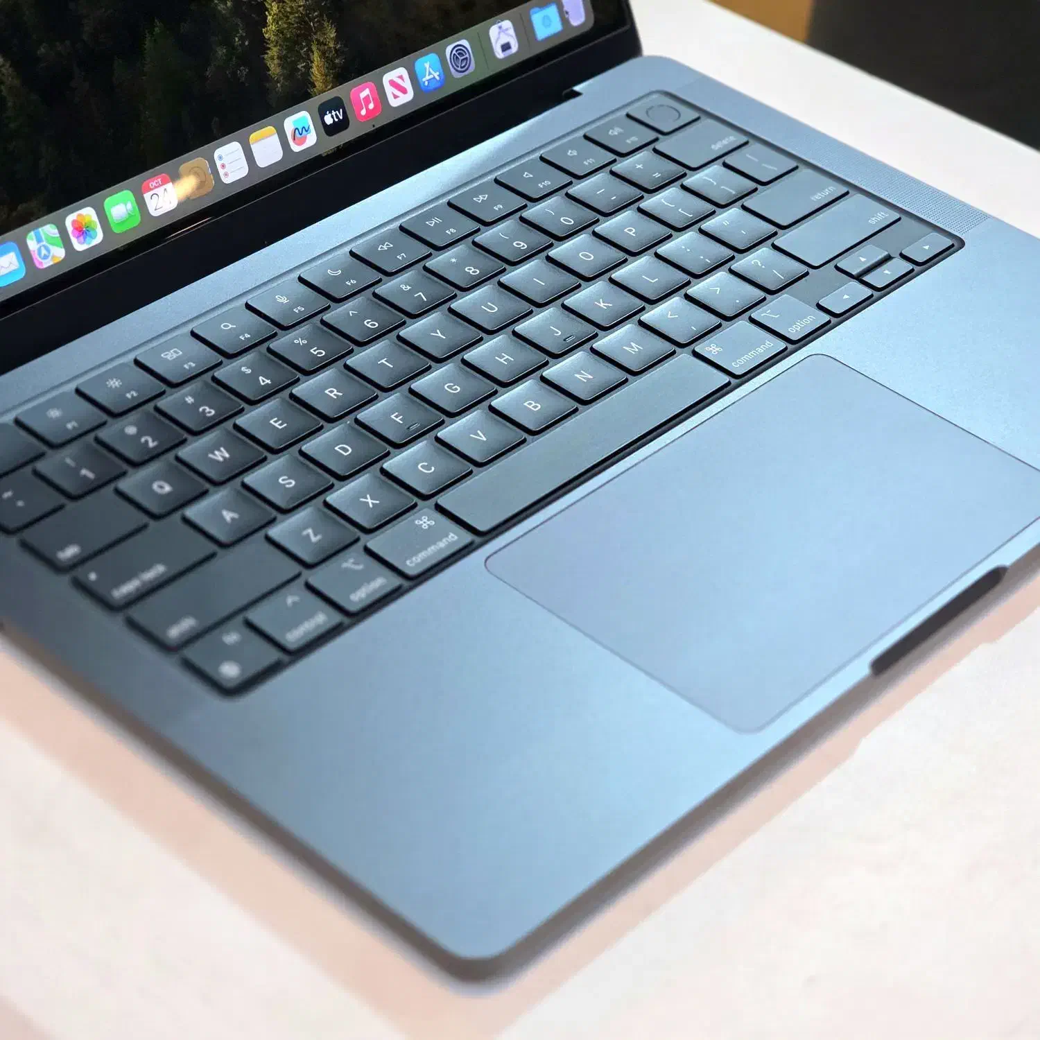 لپتاپ Apple Macbook Pro پردازنده m3pro رم 18|رایانه همراه|شیراز, ملاصدرا|دیوار
