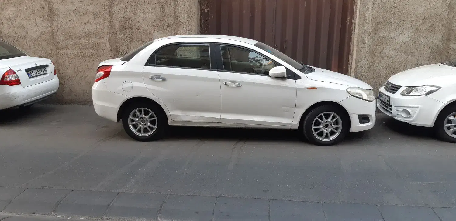 ام وی ام ۳۱۵|خودرو سواری و وانت|تهران, امام حسین|دیوار