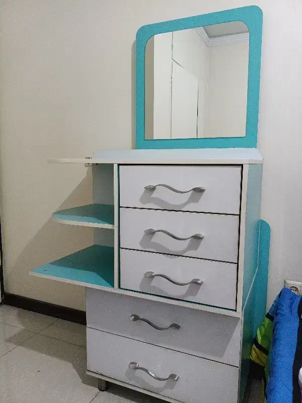 سرویس نوجوان ، فوری|تخت و سرویس خواب|رودهن, |دیوار