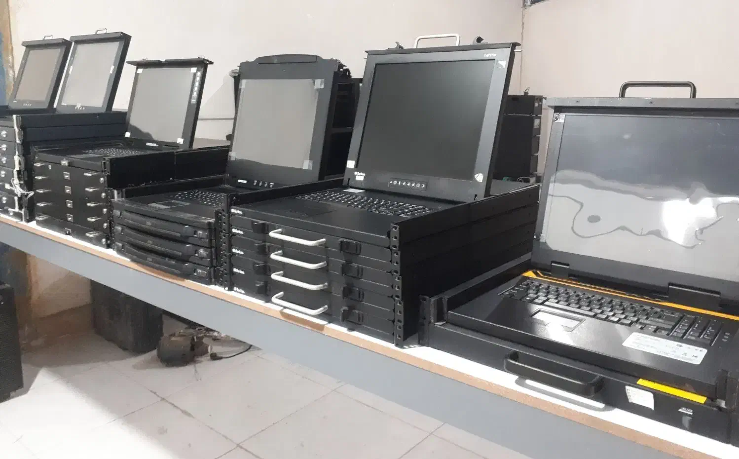 مانیتور kvm برند aten و hp نو و استوک|قطعات و لوازم جانبی رایانه|تهران, نارمک|دیوار