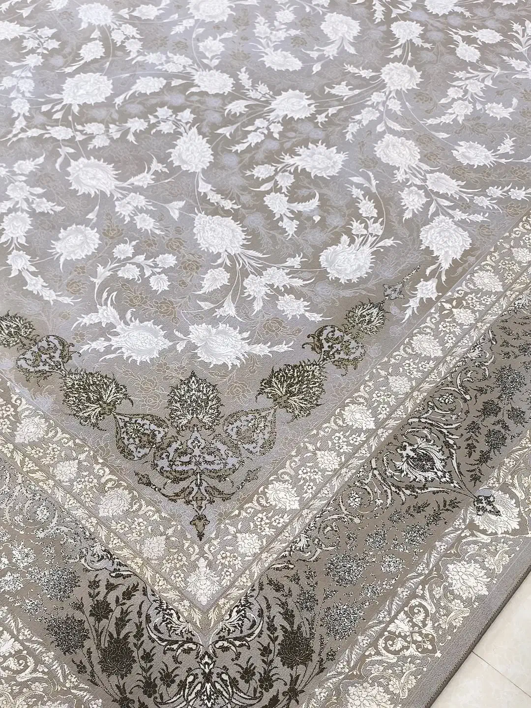 فرش شمس ۱۲۰۰شانه گل برجسته درجه یک سرای فرش حدادی|فرش|بوشهر, |دیوار