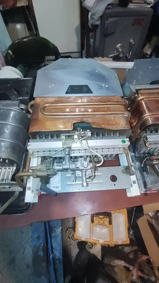 آبگرمکن 3118و3115واقعا نو نو|آبگرمکن، پکیج، شوفاژ|تهران, امیر بهادر|دیوار