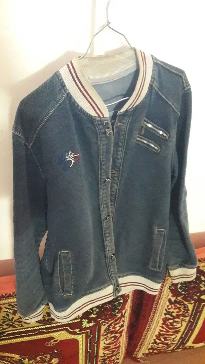 کت لی و چادر ملی رایگان|لباس|سراب, |دیوار