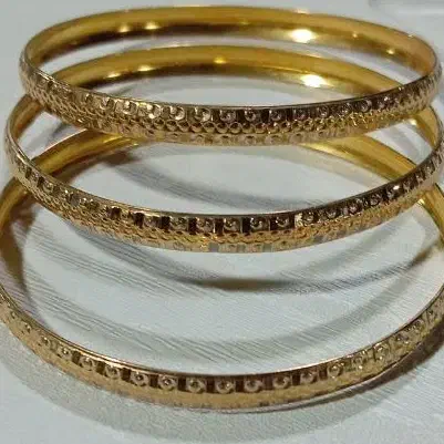 النگو طلا سایز ۲ دو تمیز تمیز همراه با فاکتور خرید|جواهرات|قم, قلعه کامکار|دیوار