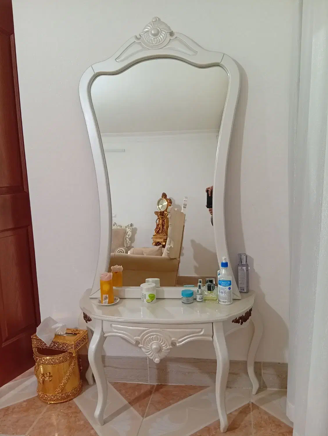 آیینه|آینه|بجنورد, |دیوار