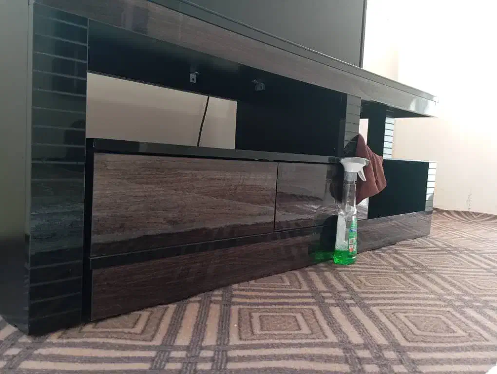 میز تلویزیون|میز تلویزیون|شاهین دژ, |دیوار