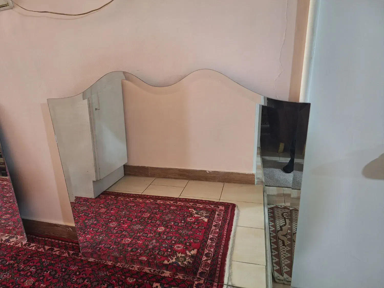 آینه|آینه|گرمدره, |دیوار