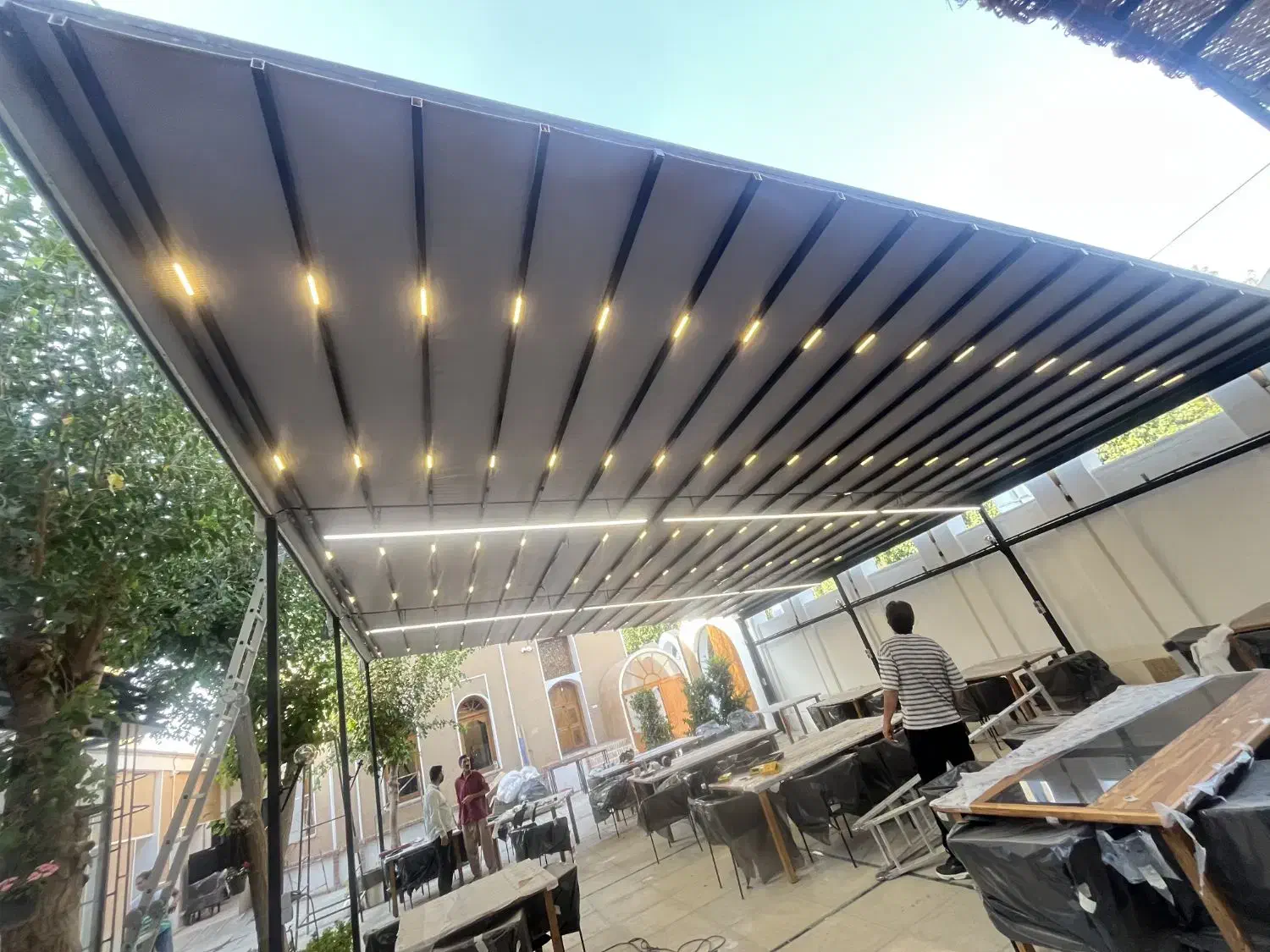 تولید کننده سقف متحرک برقی. جمع شونده sunsayan|خدمات پیشه و مهارت|اصفهان, برازنده|دیوار