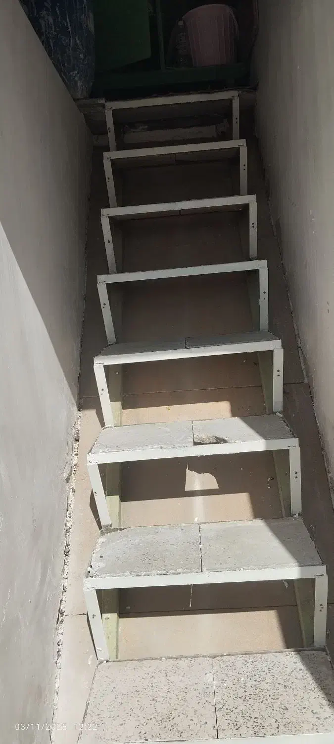 پله آهنی|مصالح و تجهیزات ساختمان|بروجرد, |دیوار