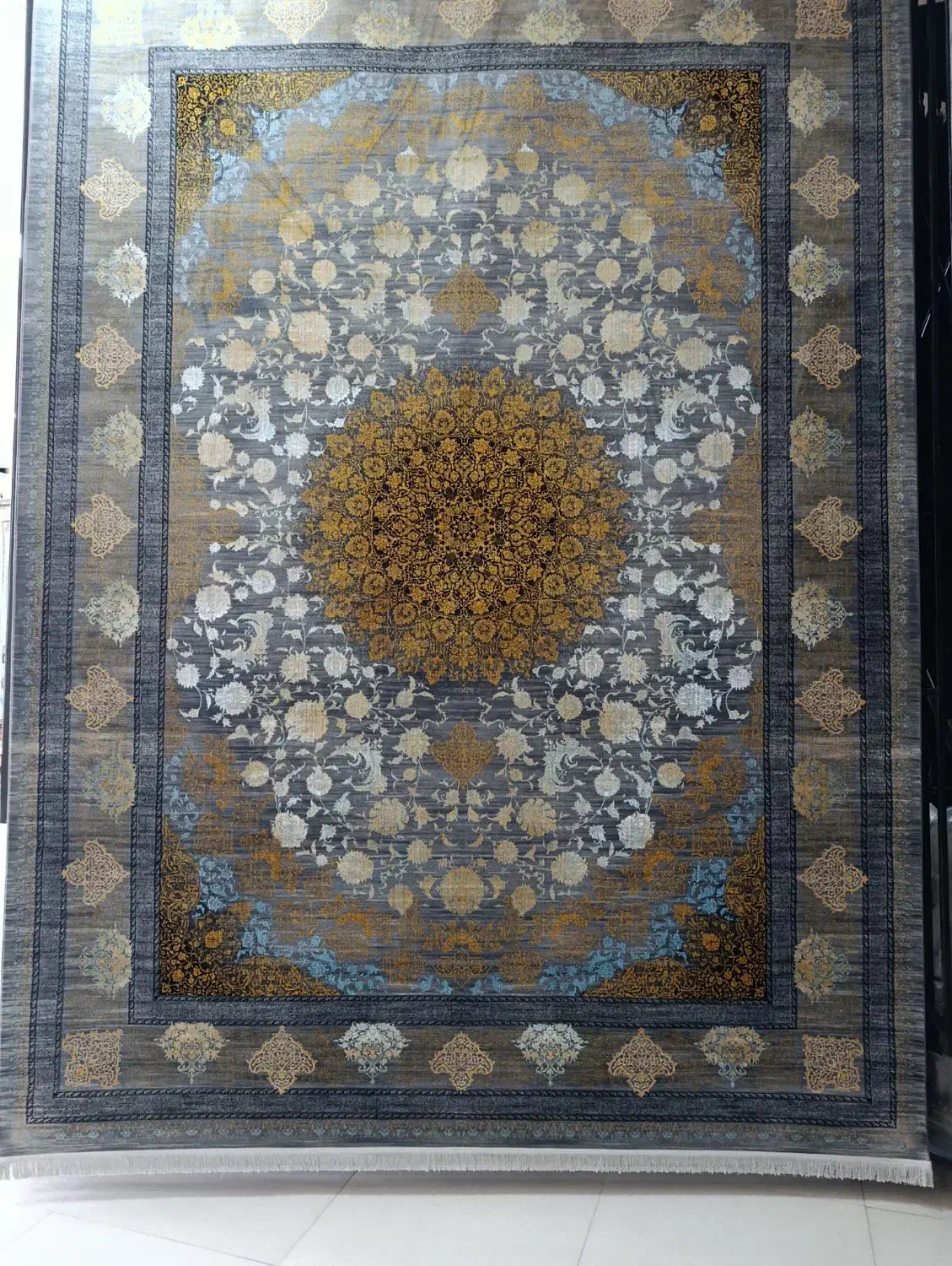 فرش با قیمت نجومی. نخر|فرش|زاهدان, |دیوار