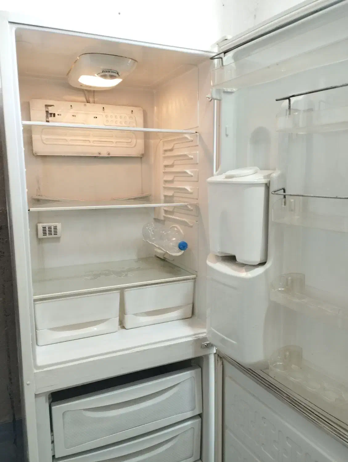 یخچال فریزر سالم تمیز|یخچال و فریزر|شیراز, شهرک فرهنگیان|دیوار