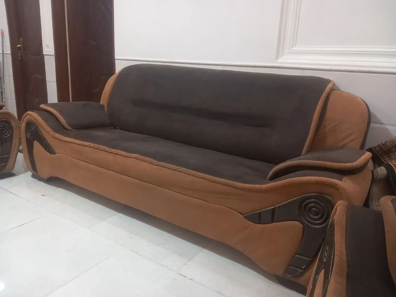 مبل راحتی تمیز|مبلمان خانگی و میز عسلی|تایباد, |دیوار