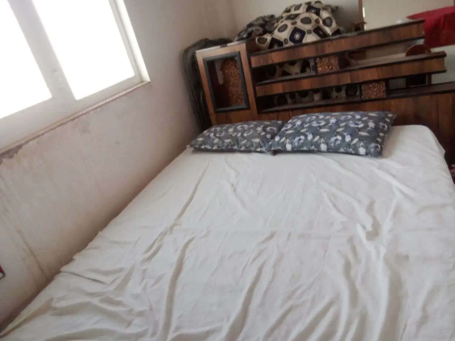 تخت خواب|تشک تختخواب|گنبد کاووس, |دیوار