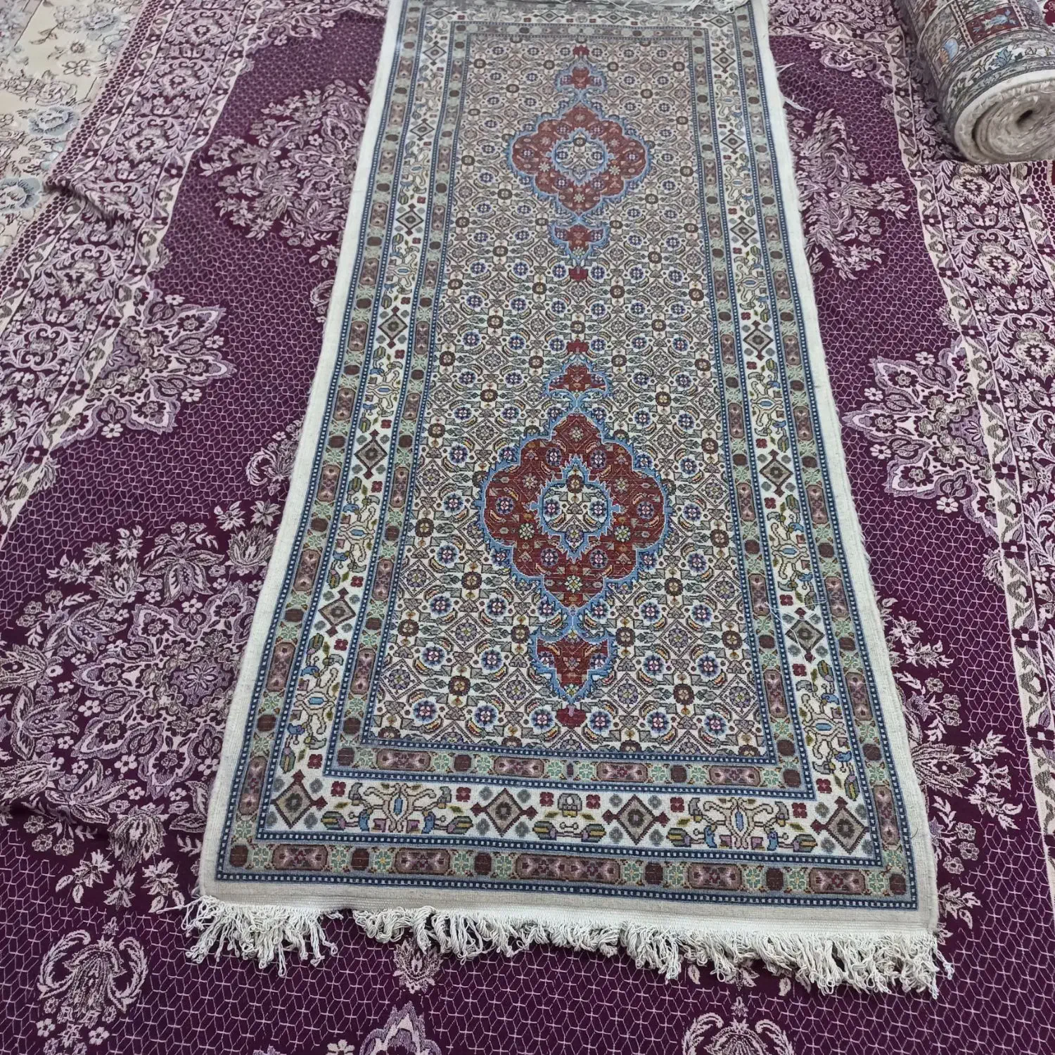 قالی دست باف|فرش|بیرجند, |دیوار