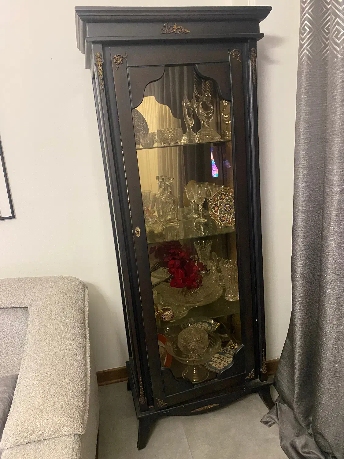 بوفه|بوفه، ویترین، کنسول|رشت, چمارسرا|دیوار