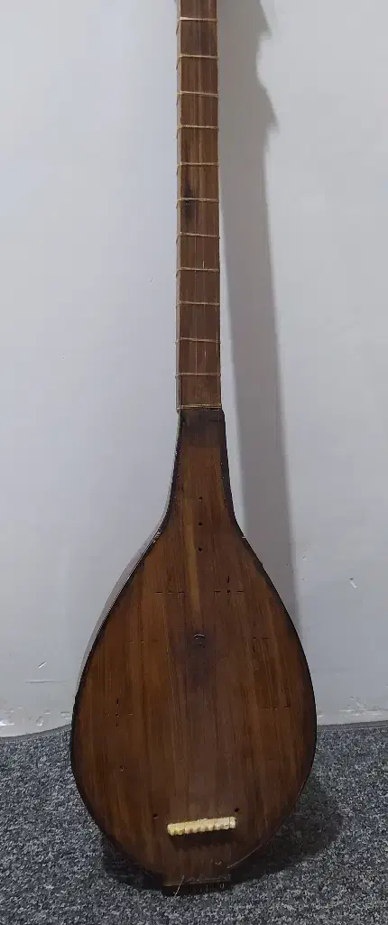 ستار|سازهای سنتی|همدان, |دیوار