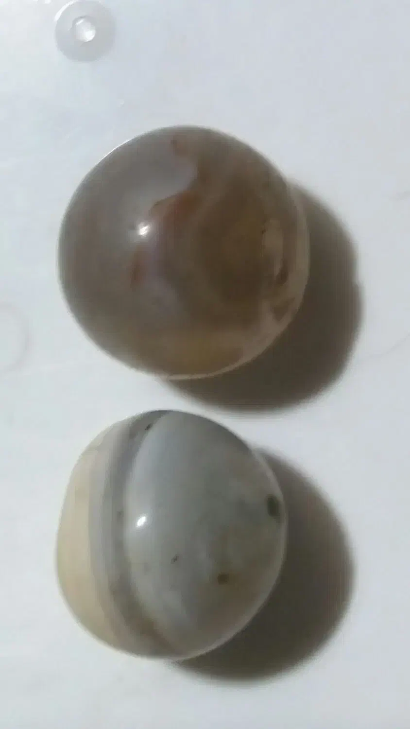 یک جفت مهره قدیمی|کلکسیون اشیاء عتیقه|بهبهان, |دیوار