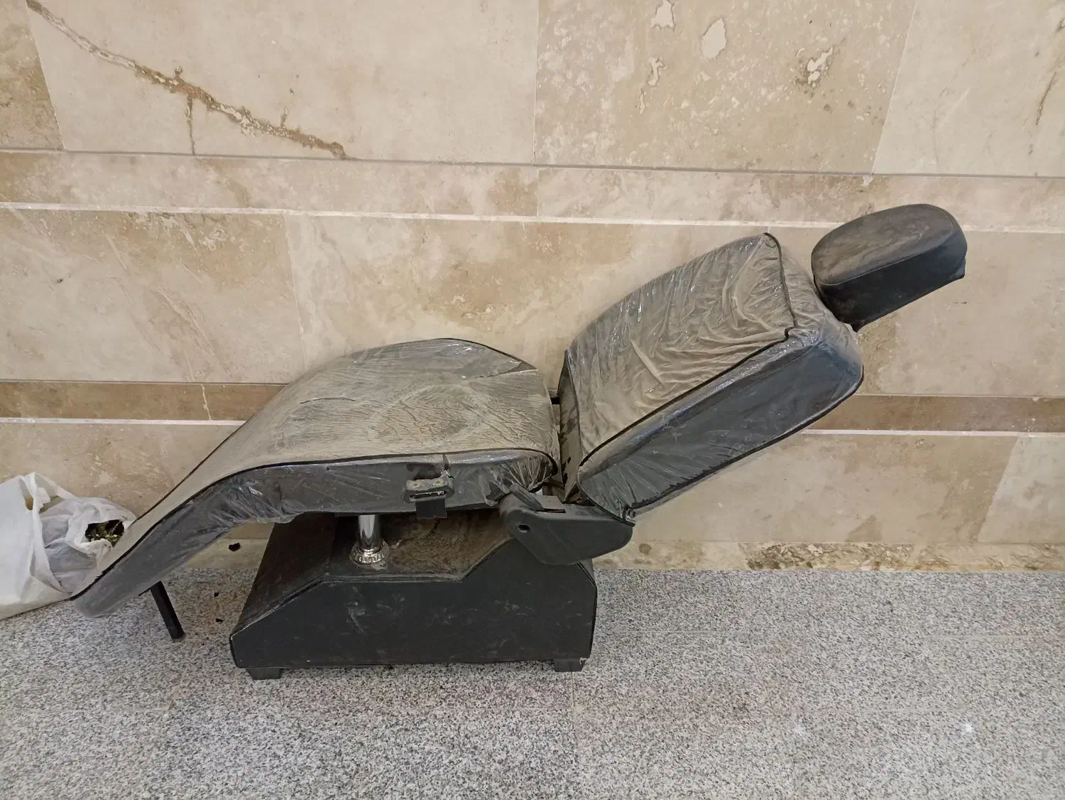 صندلی|صندلی و نیمکت|قم, سعادتی|دیوار