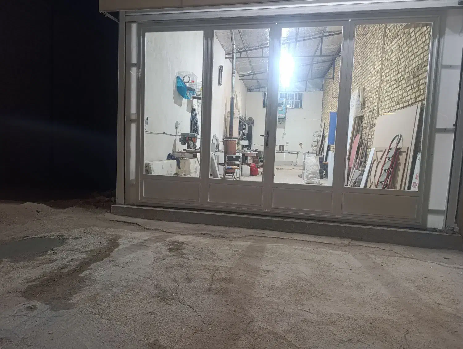 فروش مغازه تجاری|فروش مغازه و غرفه|بافق, |دیوار