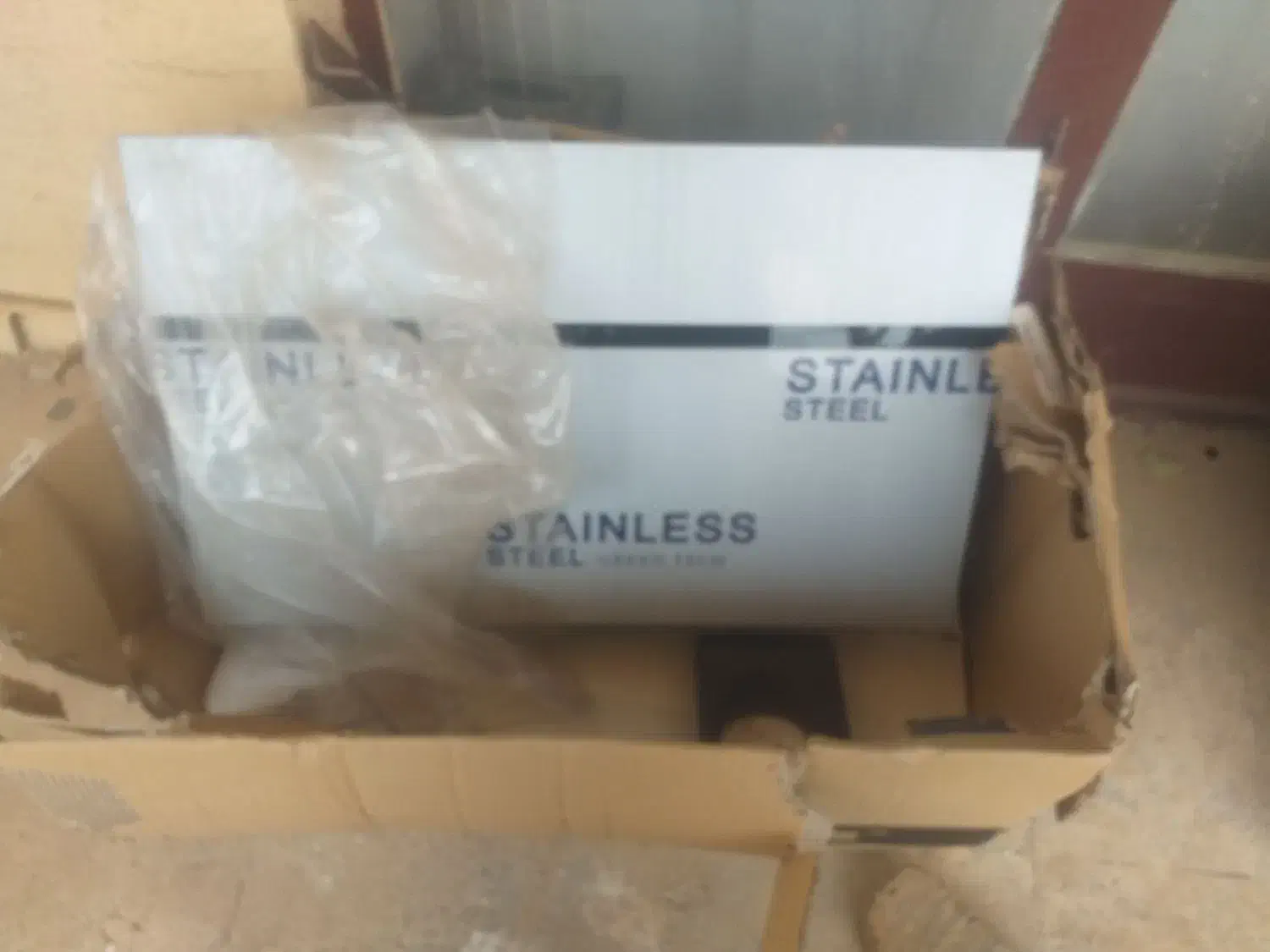 هود|هود|هشتگرد, هشتگرد قدیم|دیوار