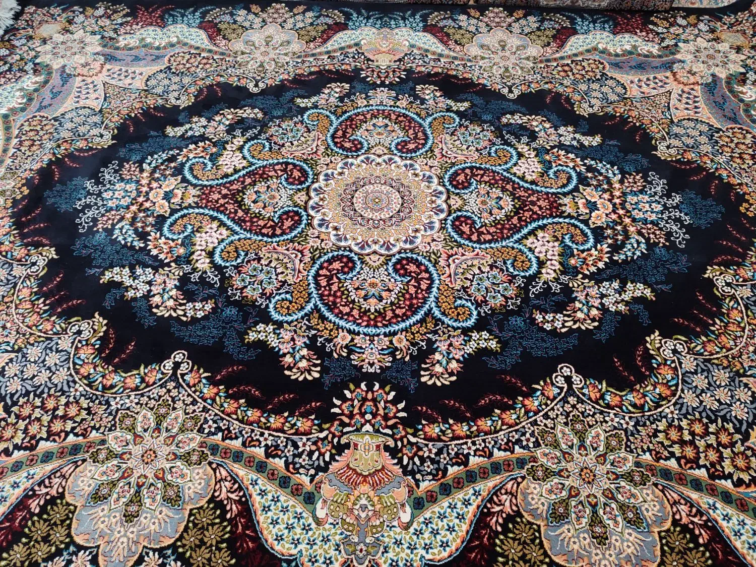 2 عدد فرش 12 متری سرمه ای 700شانه|فرش|کبودرآهنگ, |دیوار