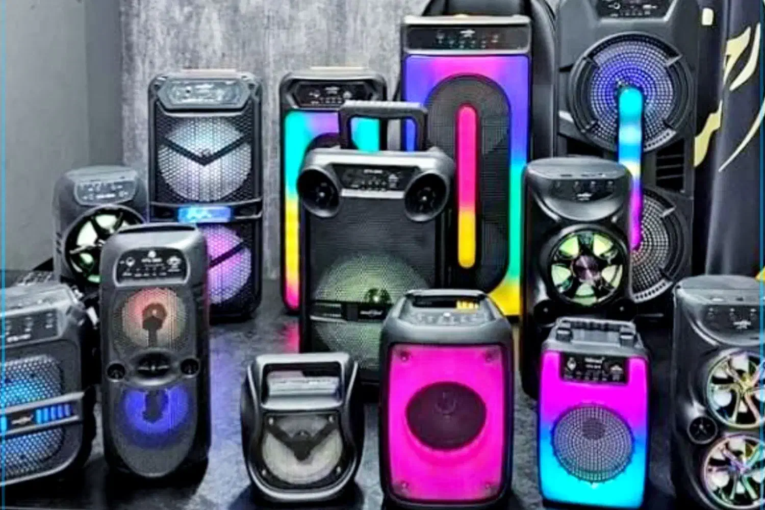 تعمیرات اسپیکر ، باند و انواع سیستم های صوتی|خدمات پیشه و مهارت|کاشان, میدانگاه آقا|دیوار