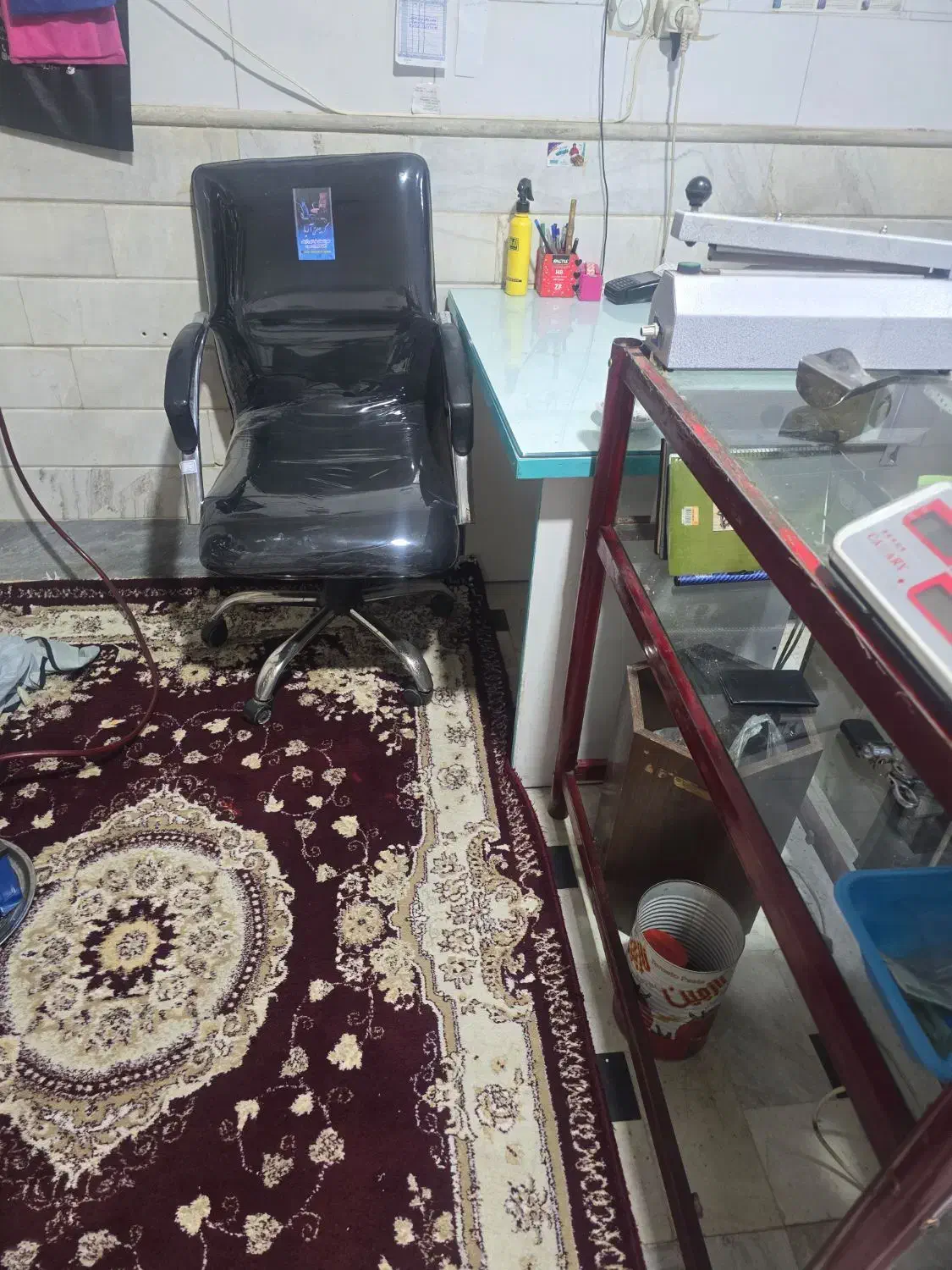 فروشندگی دارو گیاهی  خانم|استخدام درمانی، زیبایی، بهداشتی|قم, محمد آباد|دیوار