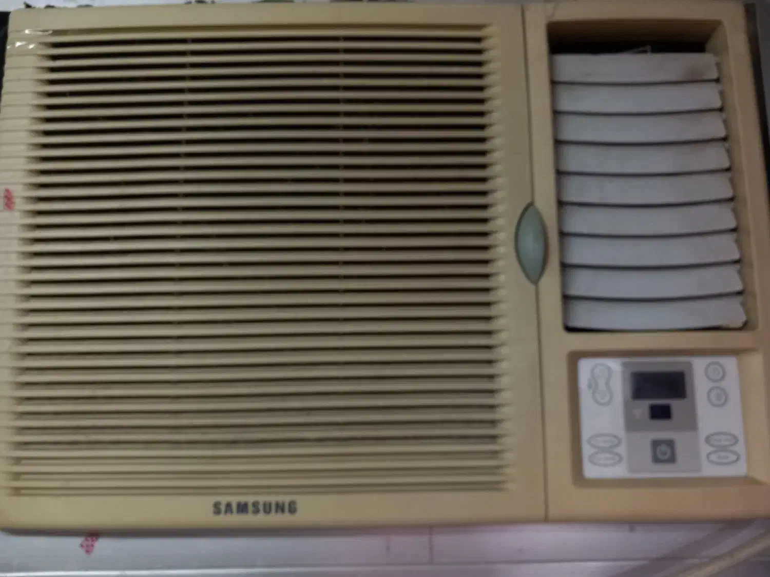 کولر پنجره ایی ۲۴ سامسونگ|کولر گازی و فن‌کوئل|آستانه اشرفیه, |دیوار