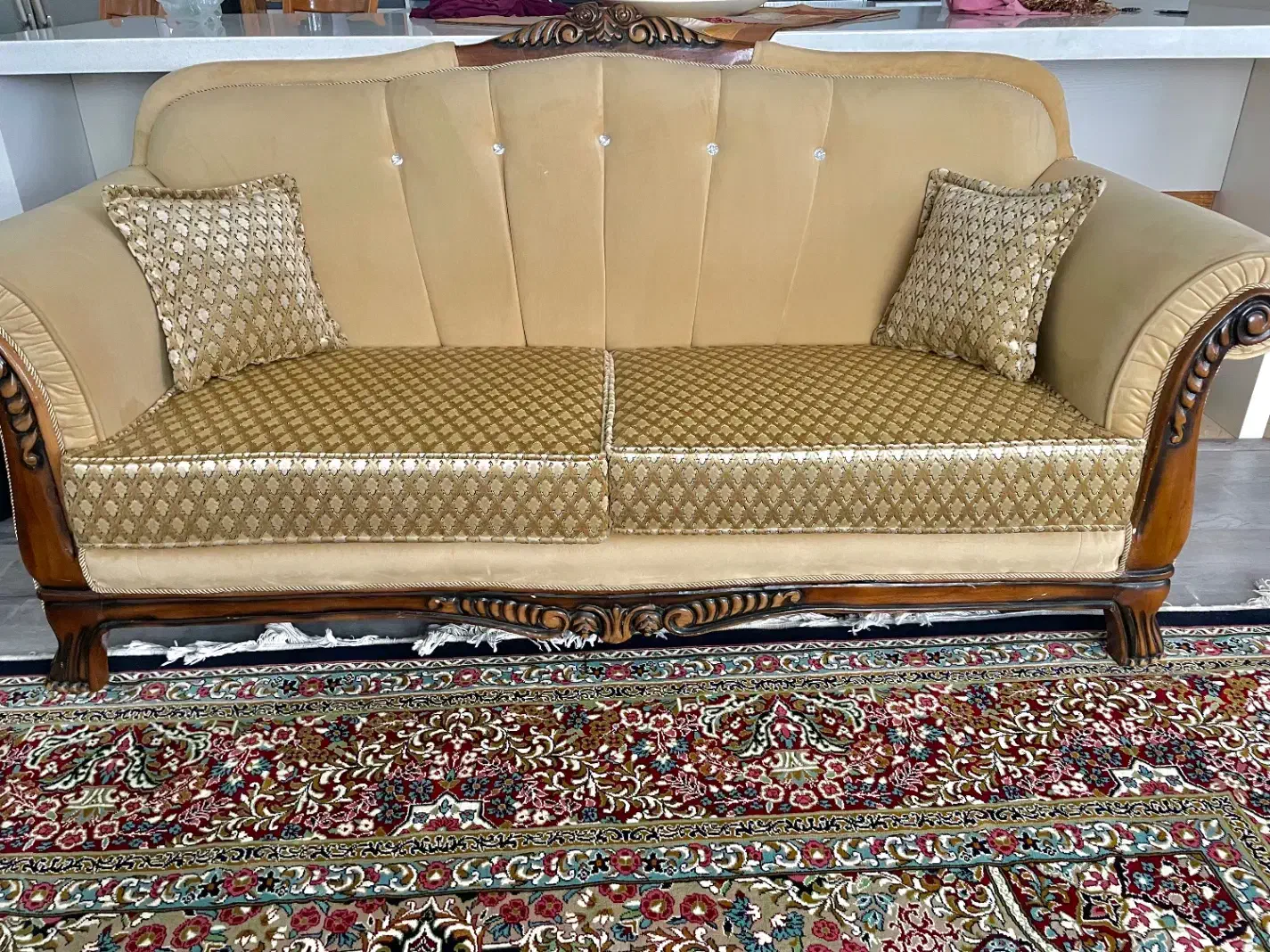 یک دست مبل ۷ نفره|مبلمان خانگی و میز عسلی|سیرجان, |دیوار