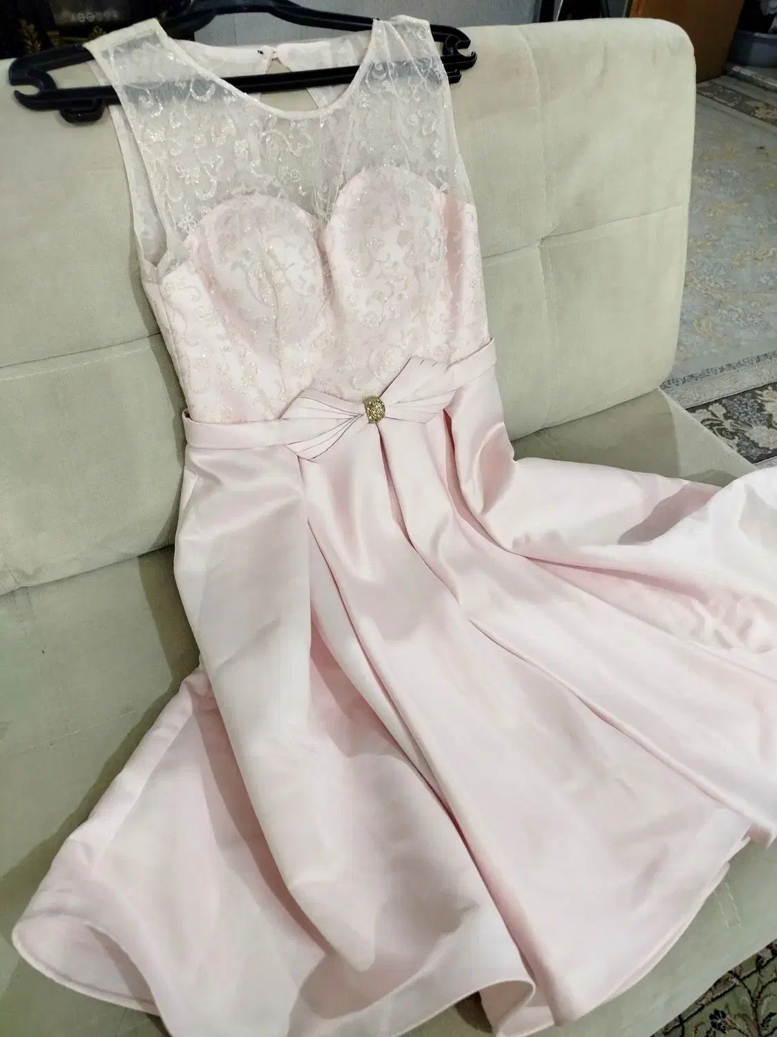 عروسکی صورتی نو|لباس|یزد, |دیوار